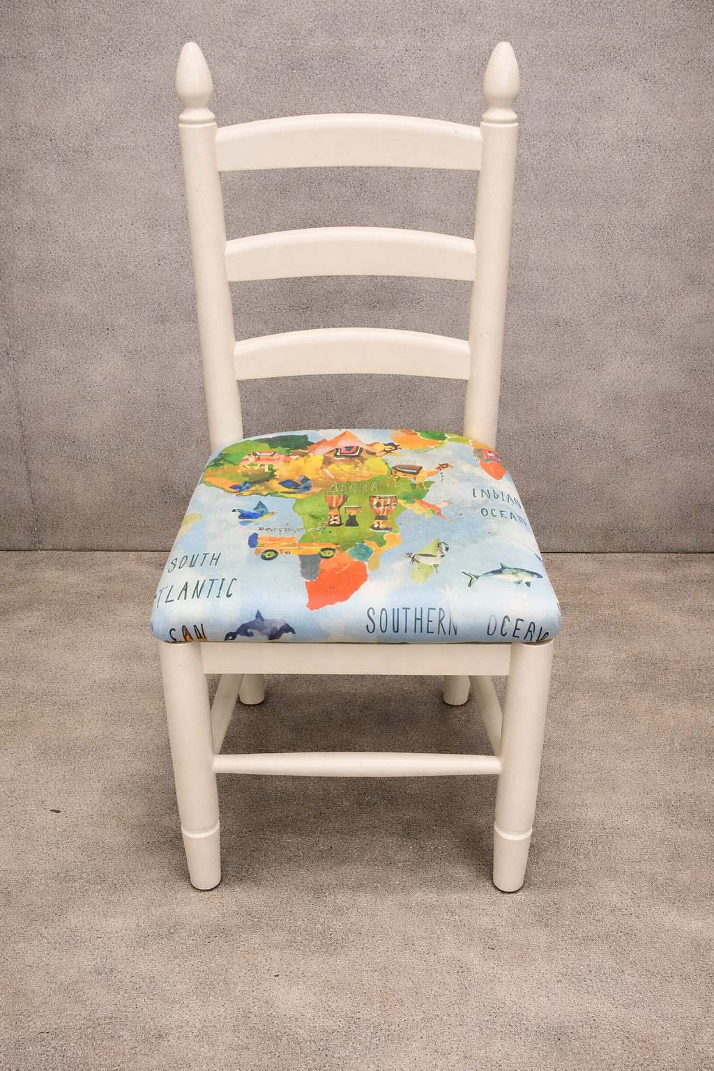 Set of 5 vintage dining chairs available for reupholstery and painting your choice of colour