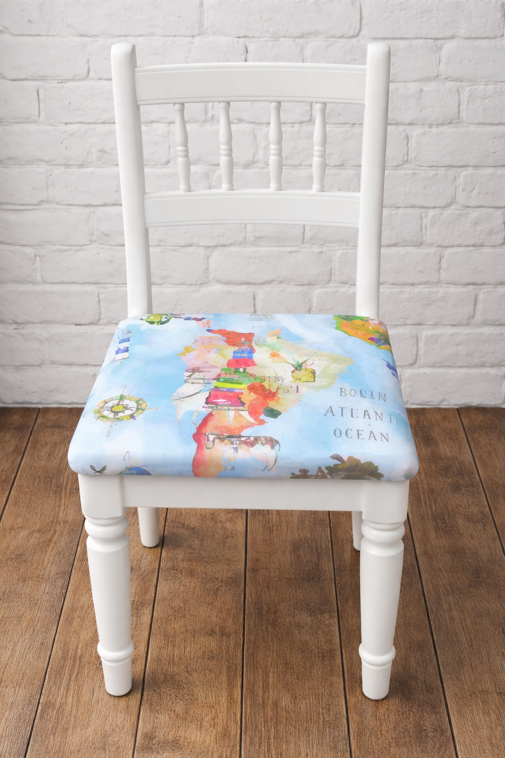 Set of 5 vintage dining chairs available for reupholstery and painting your choice of colour