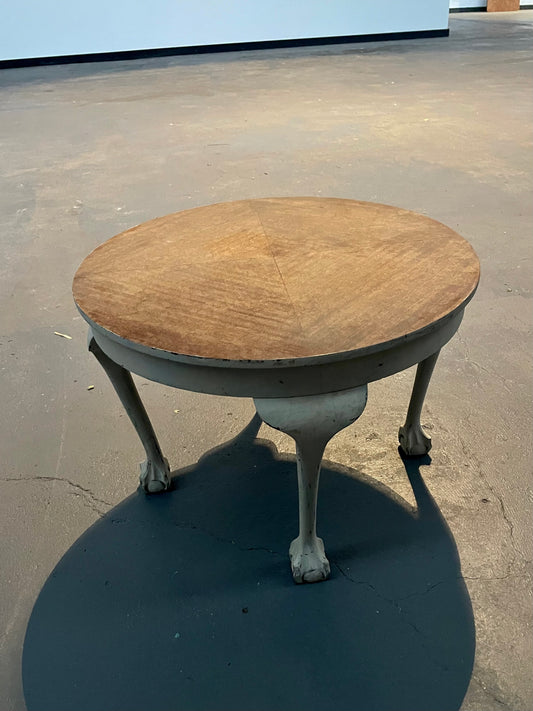 Vintage round Queen Anne Style coffee table available for refurb
