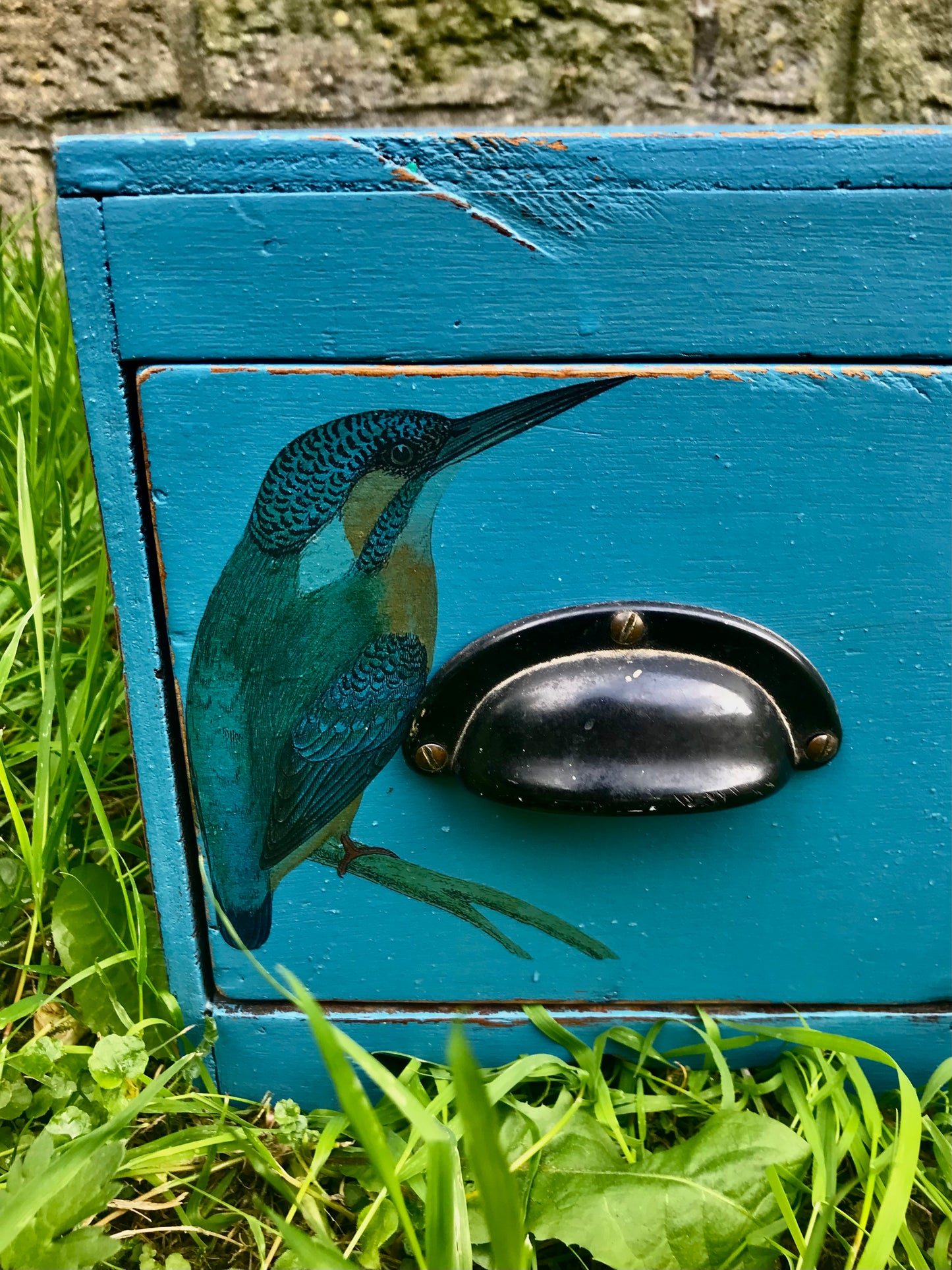 Vintage wooden storage box with kingfisher design