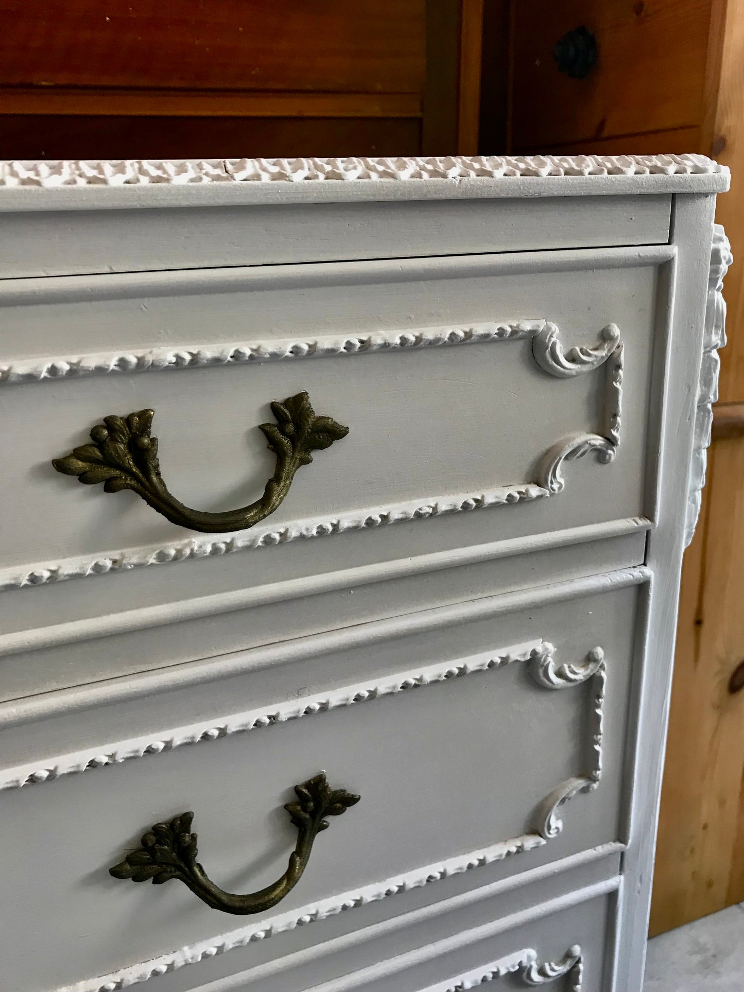 Commission white furniture set