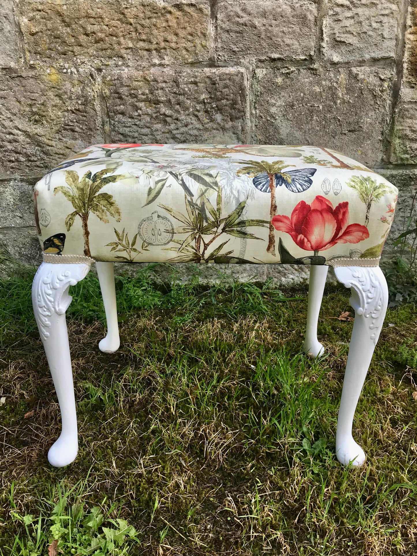 Commission white furniture set