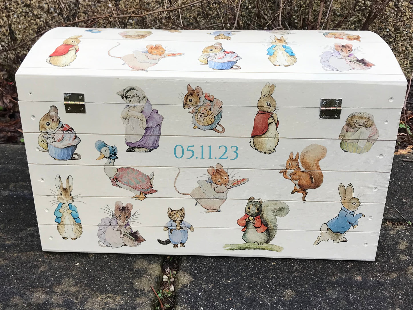 Children's personalised wooden storage chest / trunk with Beatrix Potter theme