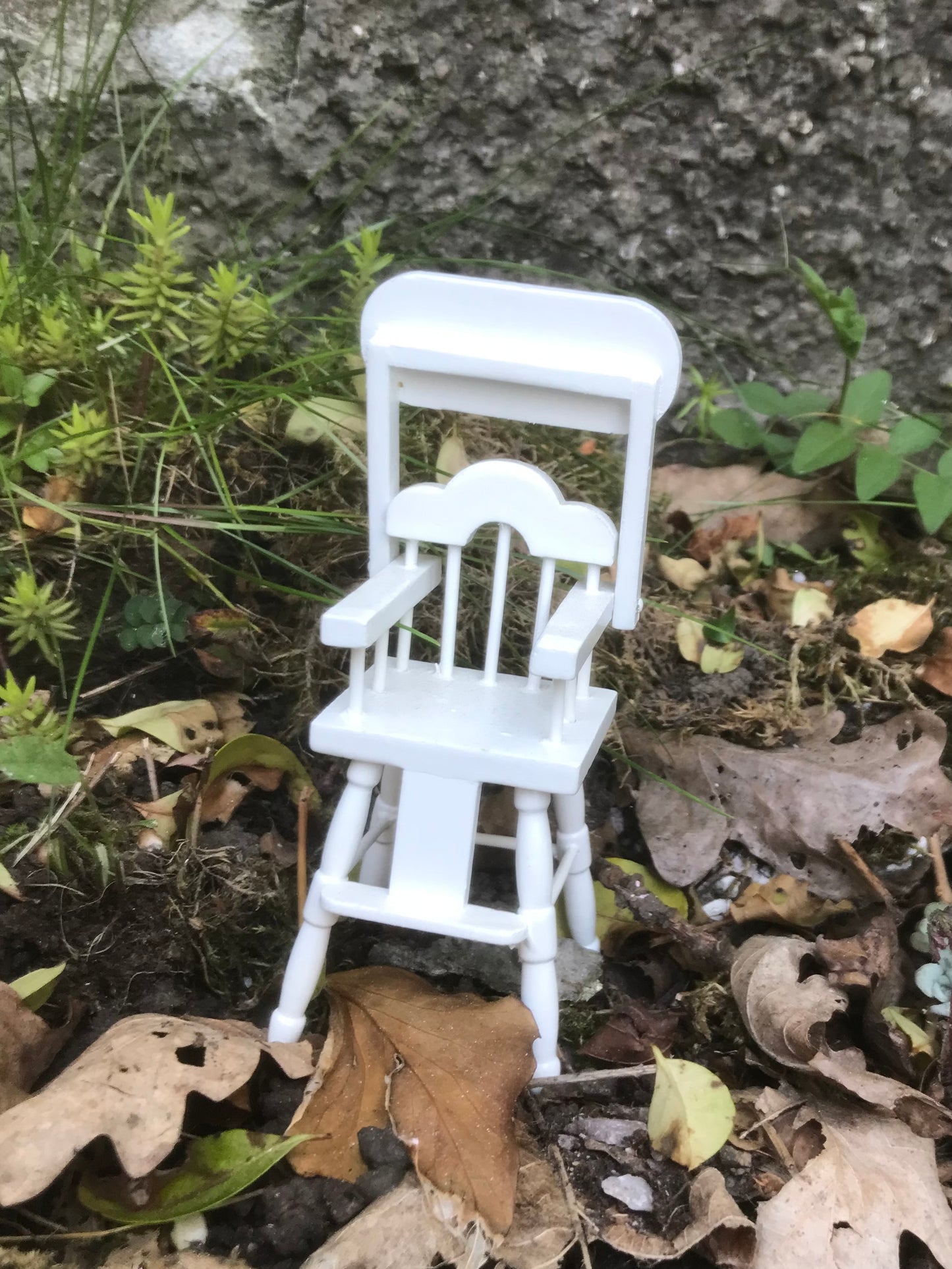 White High Chair for 12th Scale Dolls House
