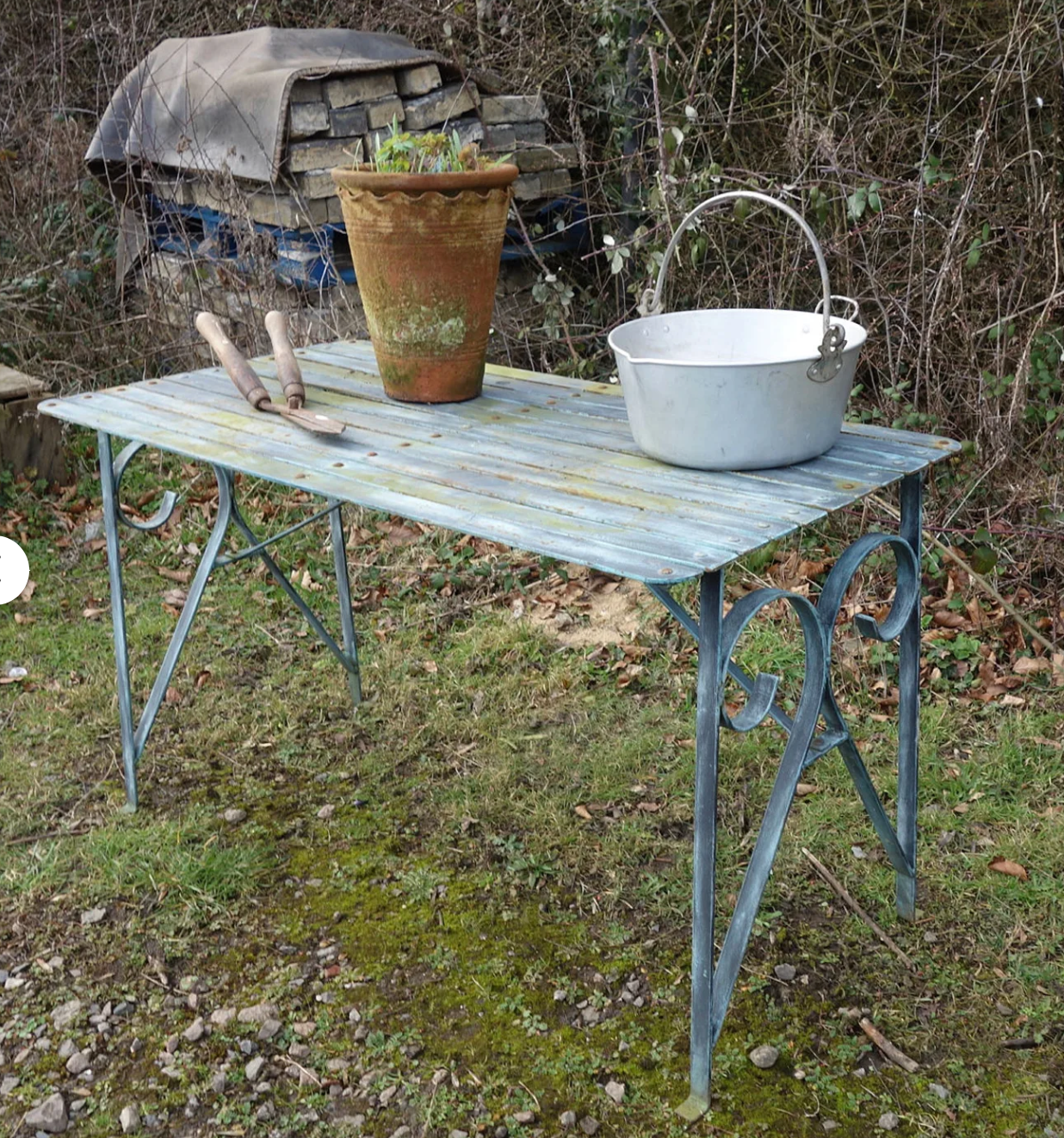 Old online garden table