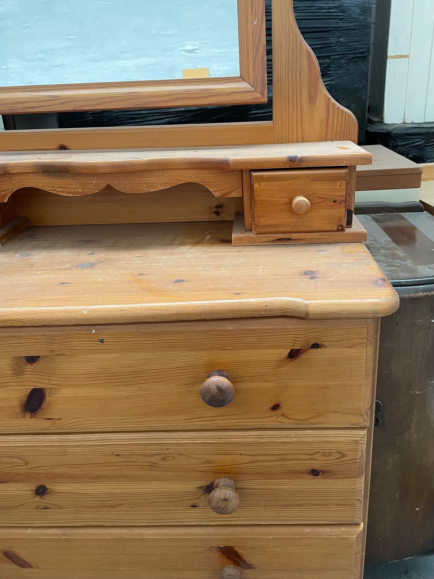 Vintage pine Dressing Table / chest of drawers available for painting.... price includes painting