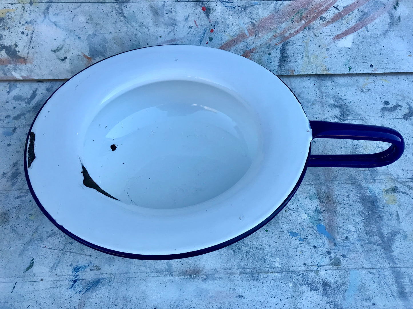 Vintage enamel blue and white bedpan. 42cm x 31cm x 10cm