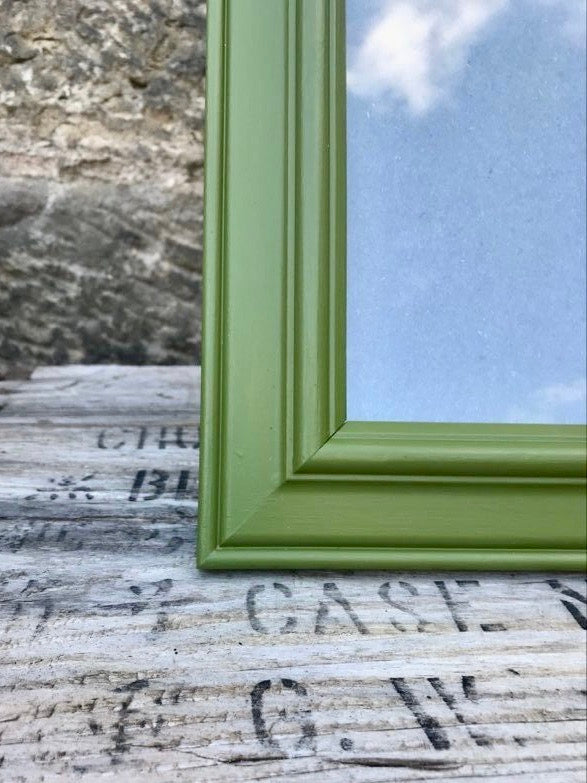 Vintage painted small picture frame in green