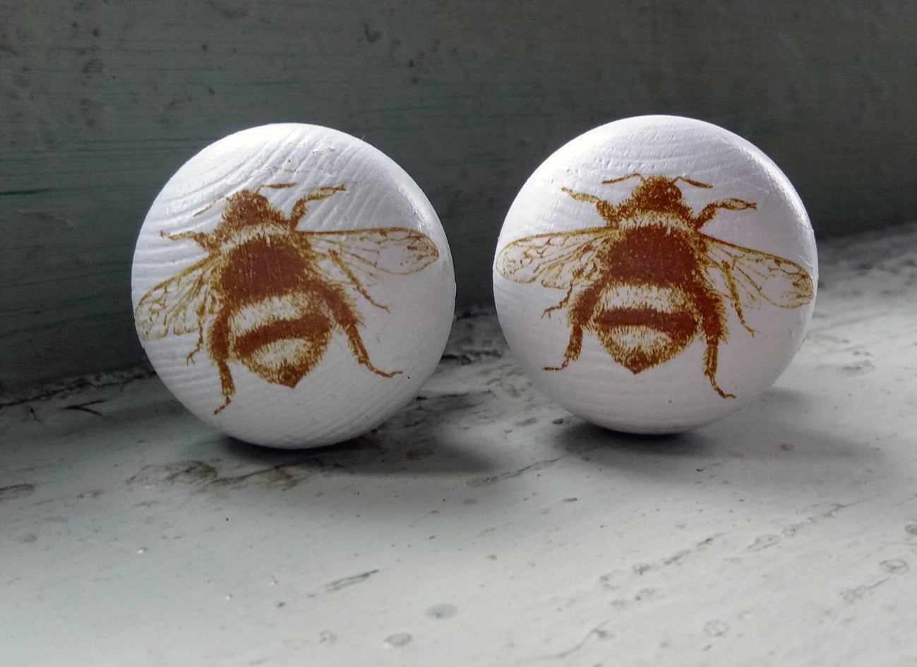 Hand made Bee design Vintage Style Drawer Knob furniture handle