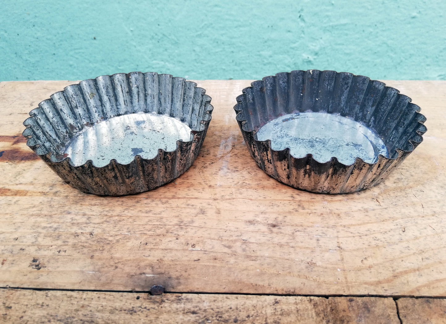 Set of two Vintage individual tart cases