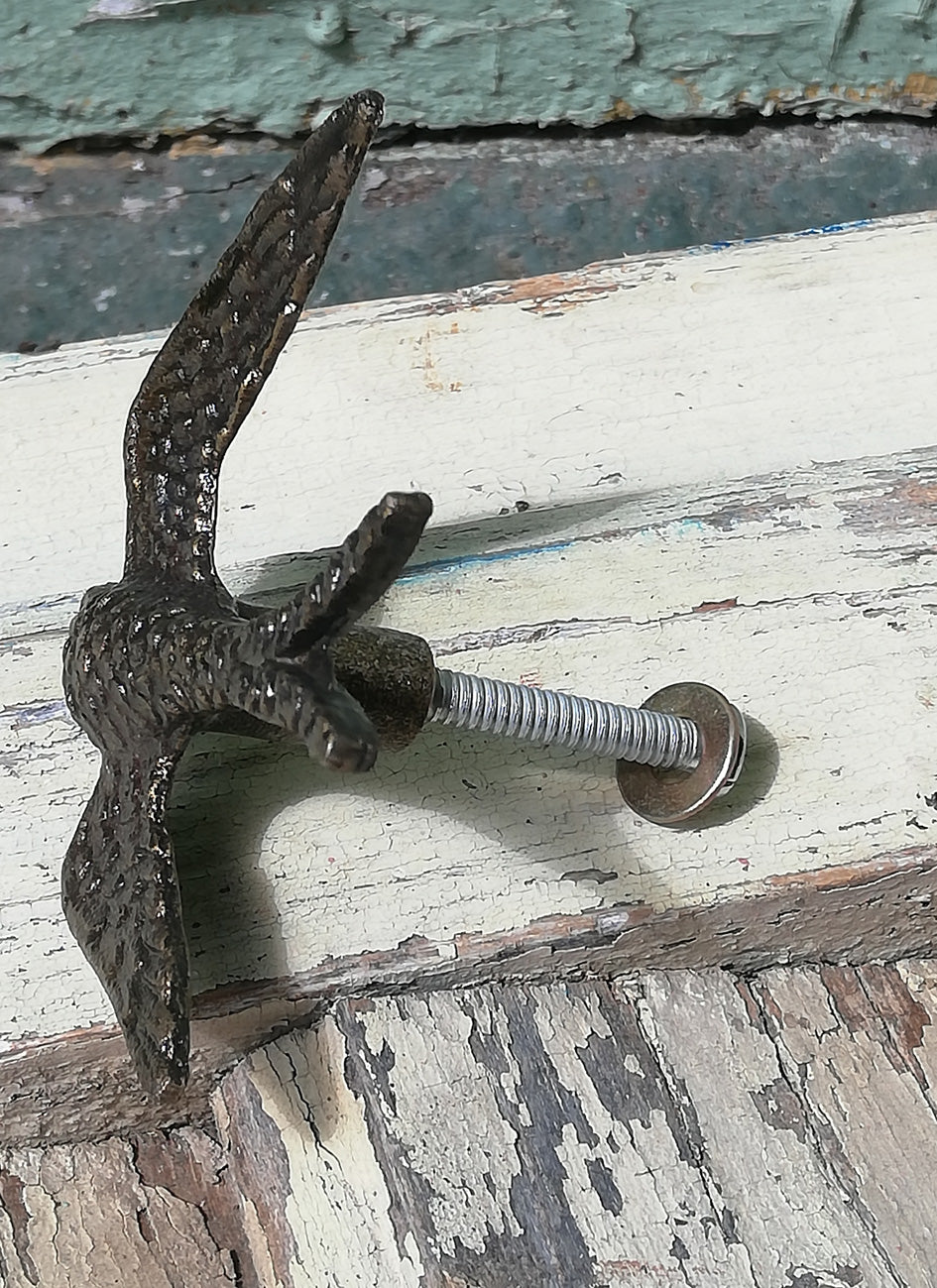 Swallow Drawer Knob in Bronze