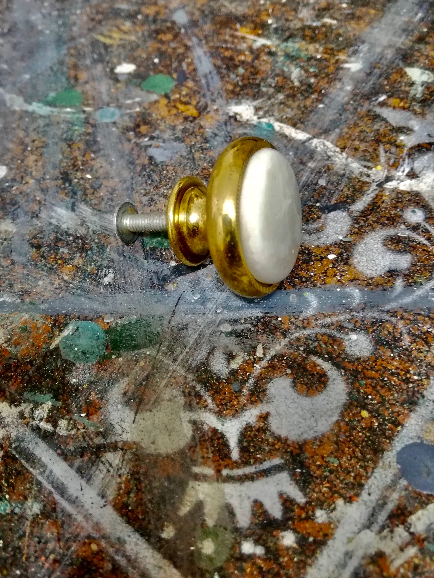 Vintage round gold and ceramic furniture handles set of 3