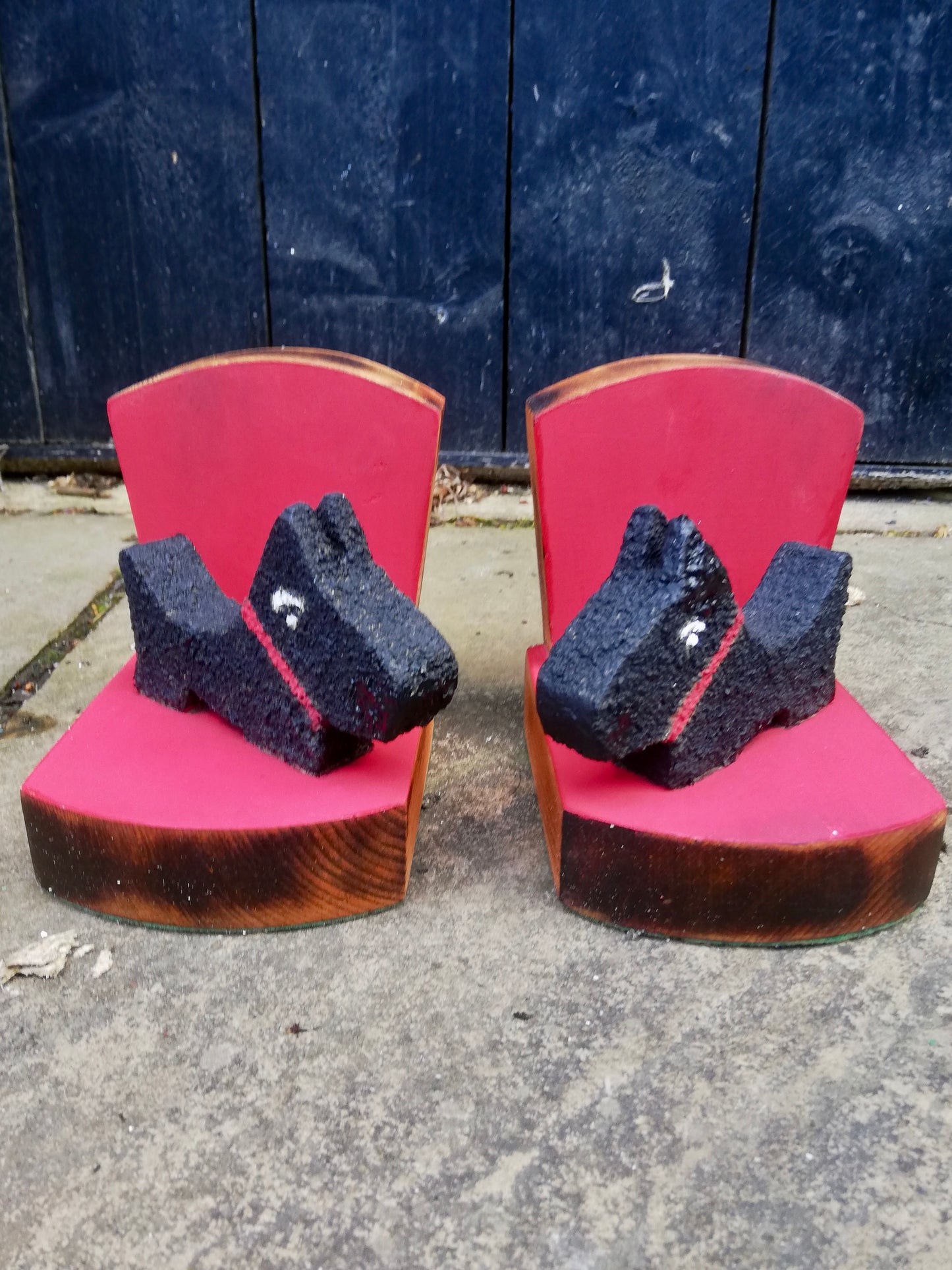 Vintage pair of wooden Scottie Dog bookends for refurb