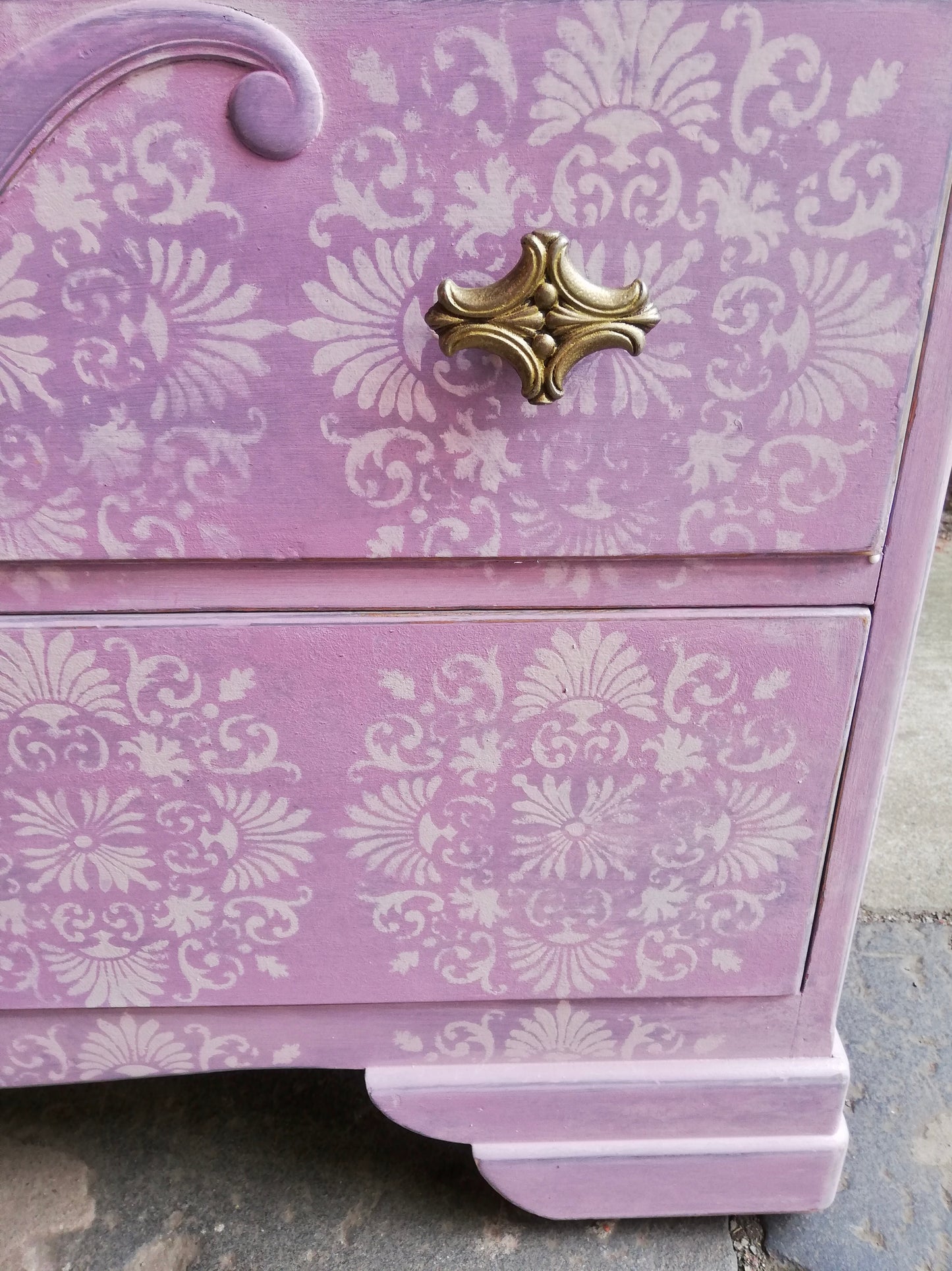 Painted to order - Vintage Furniture hand painted and stencilled