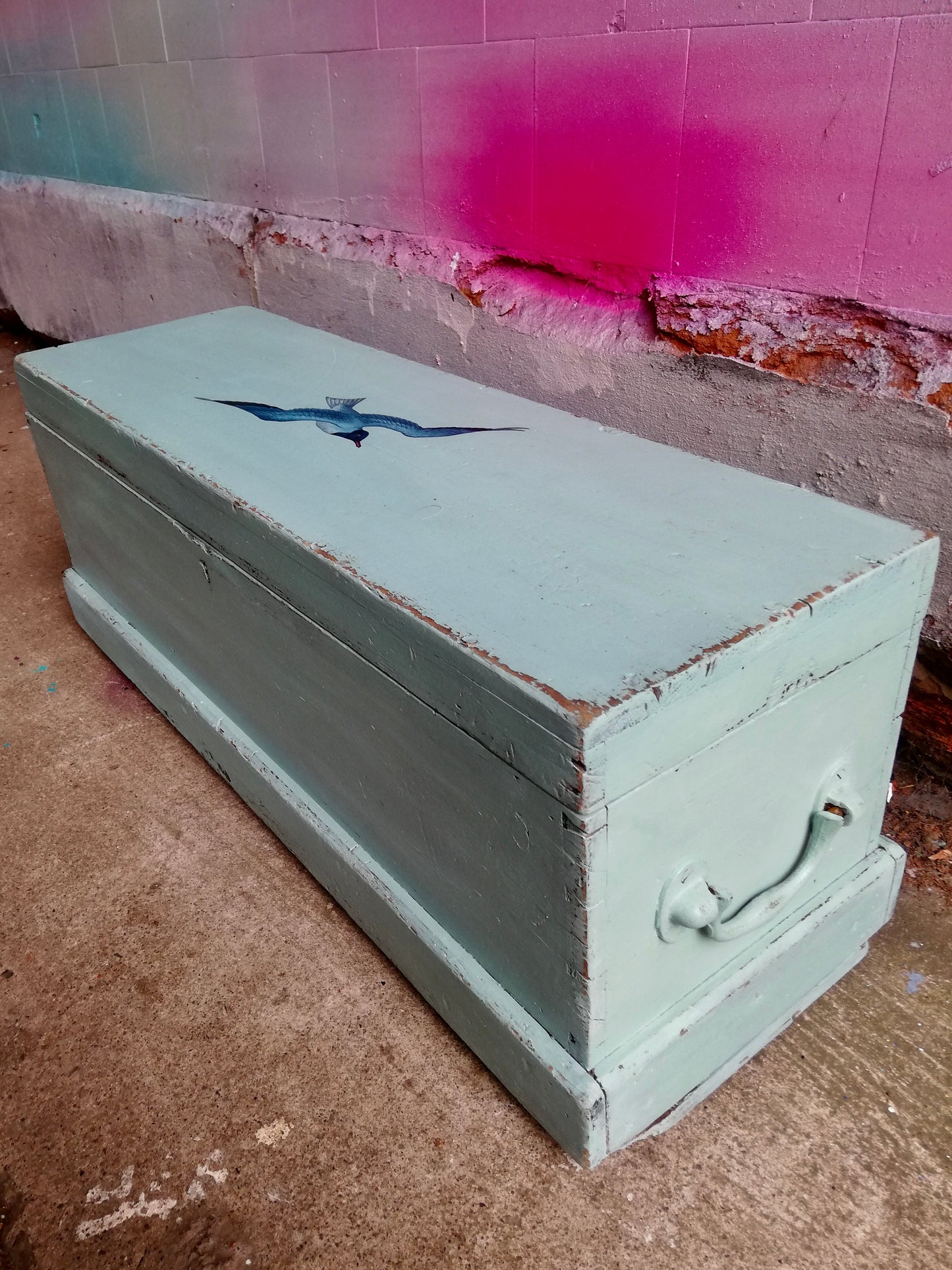 Vintage wooden lidded box painted in milk paint with seagull