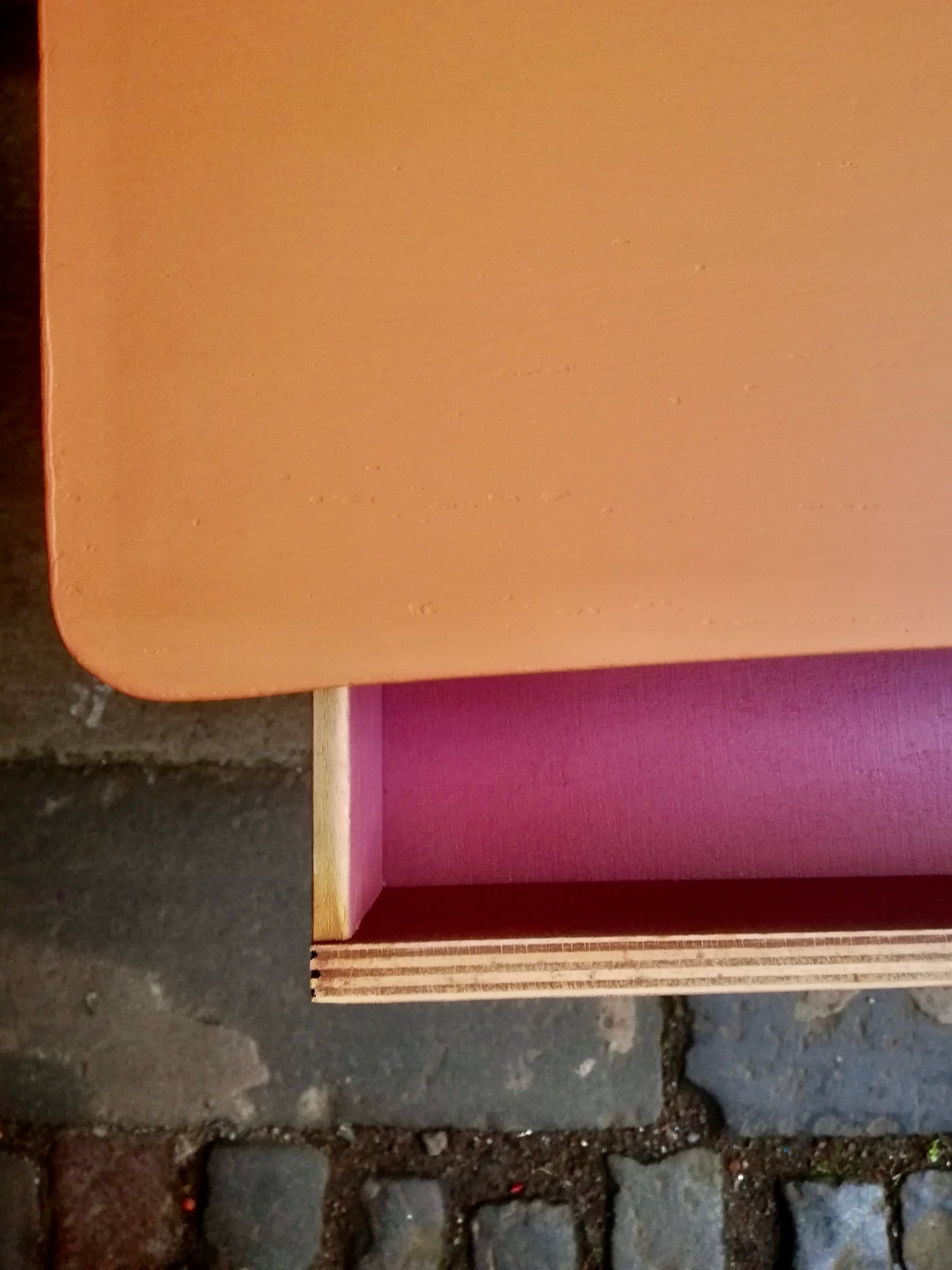 Little mid century chest of drawers