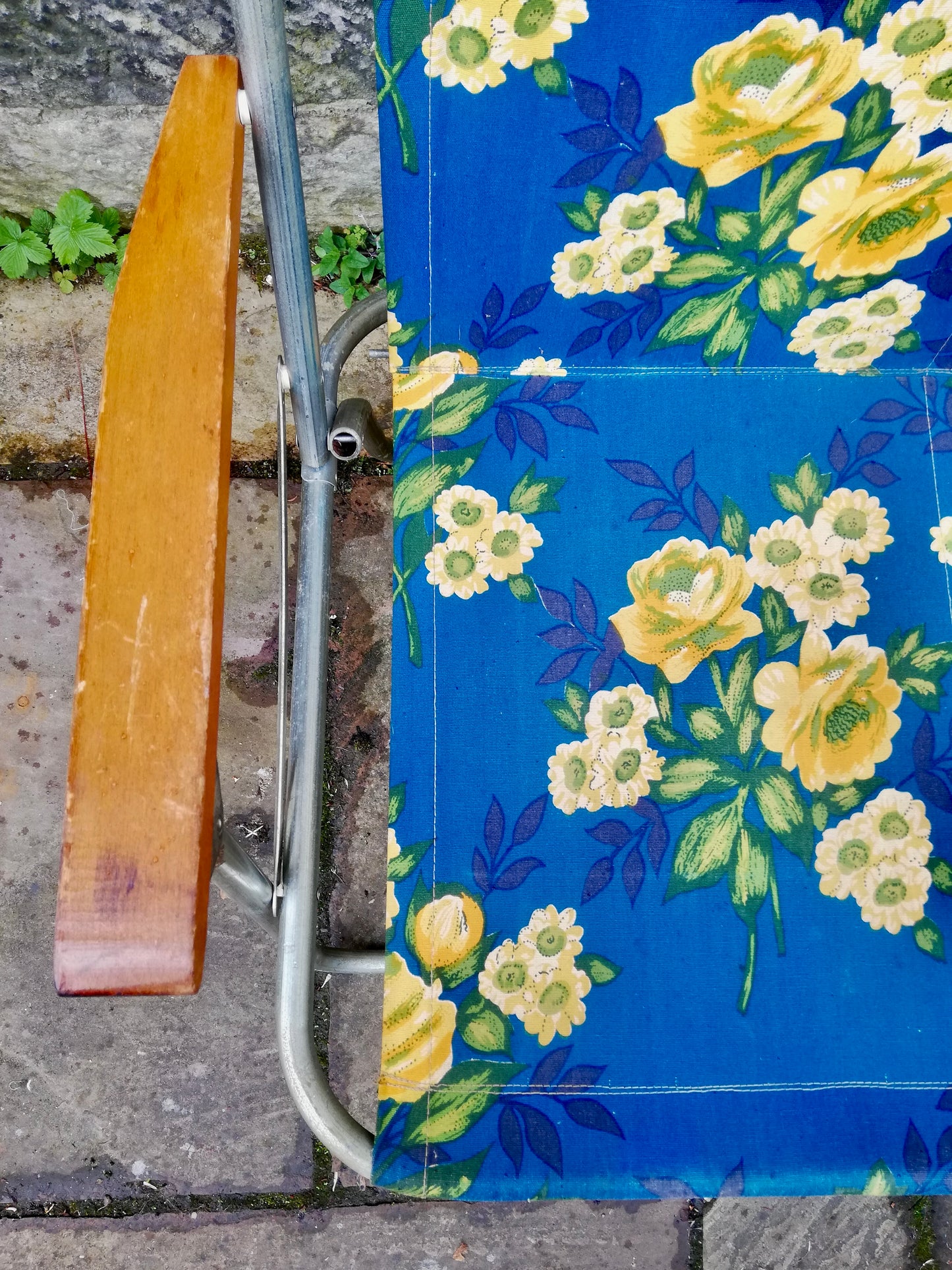 Vintage floral folding barkcloth camping / garden chairs