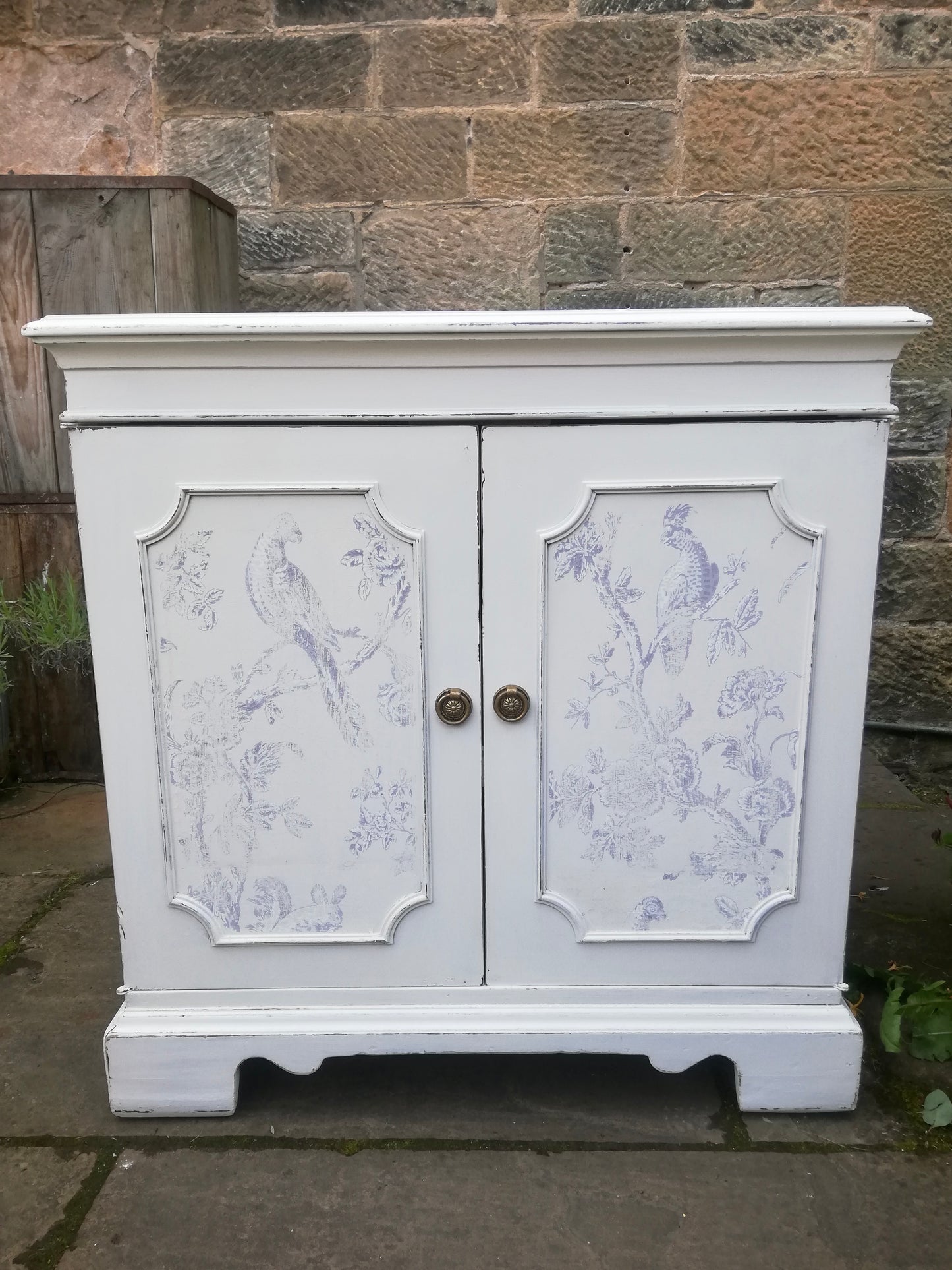 Commission for Sarah Cabinet / hifi unit / tv unit