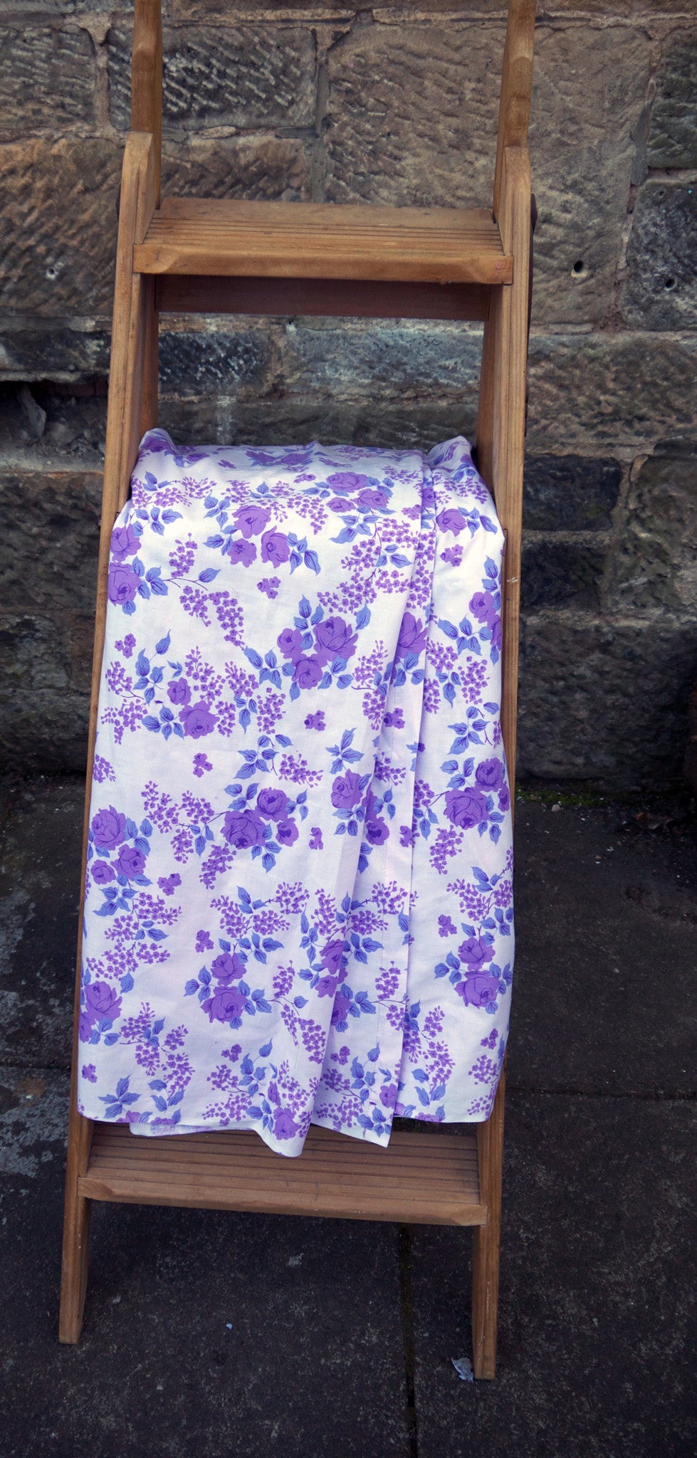 Vintage 1950's double flat sheet in gorgeous lilac tones