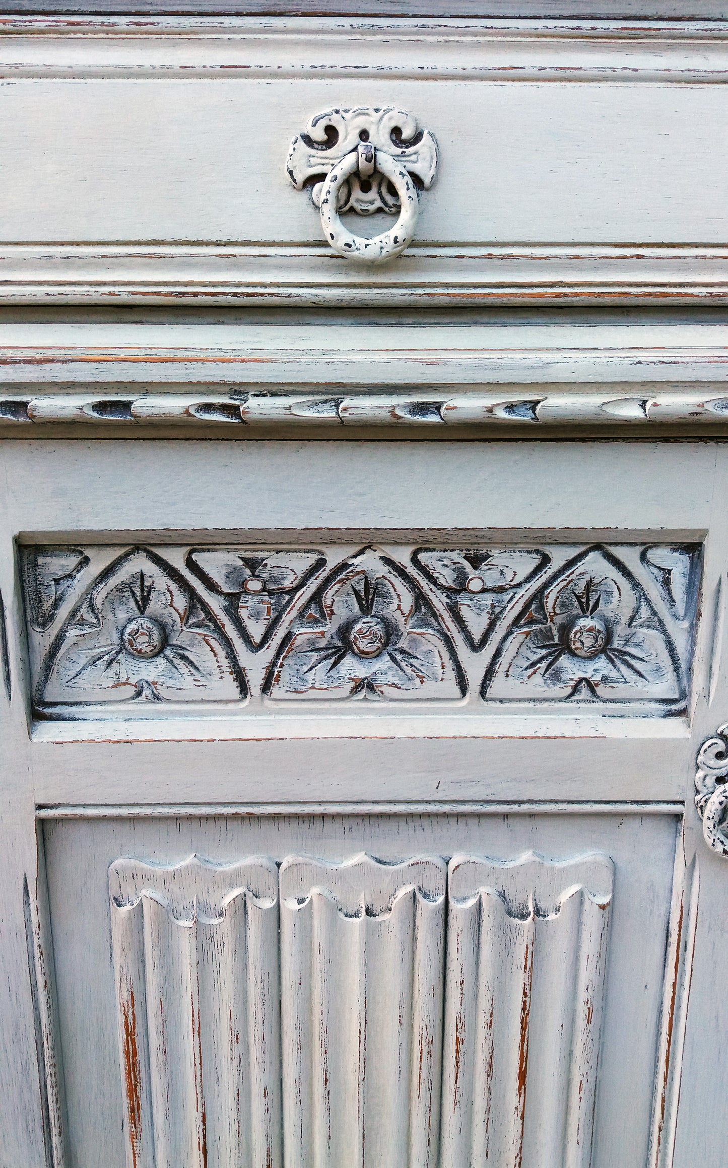 Vintage old charm country kitchen dresser painted in Miss Mustard Seed Milk Paint Shutter Grey