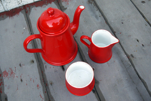 Vintage red and white ceramic coffee / tea set from emily rose vintage
