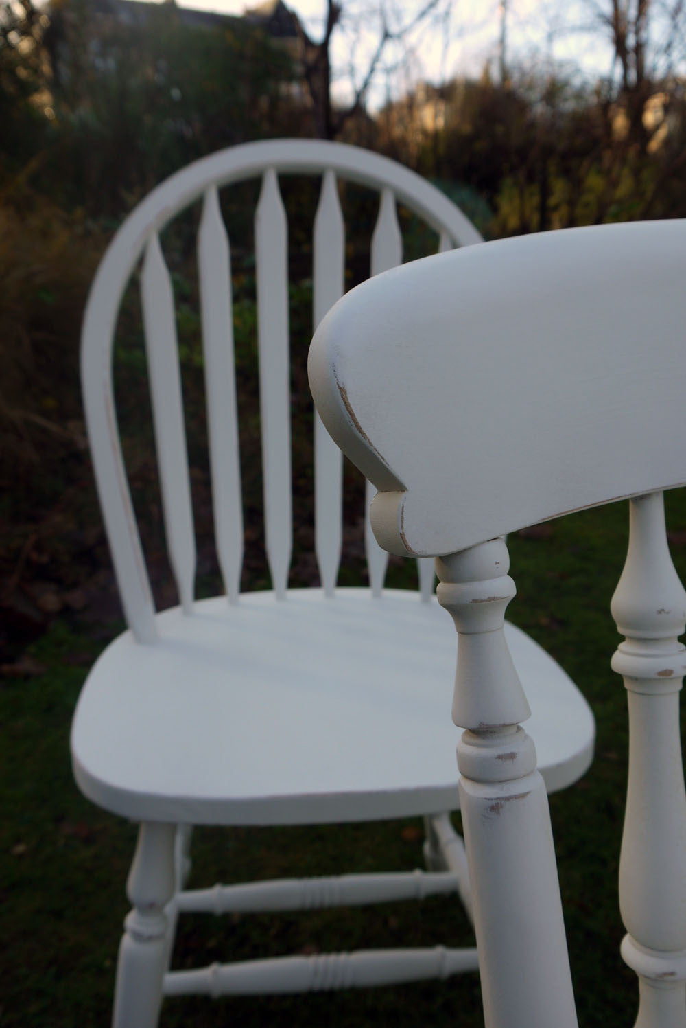 6 mismatched vintage dining chairs in annie sloan old white.