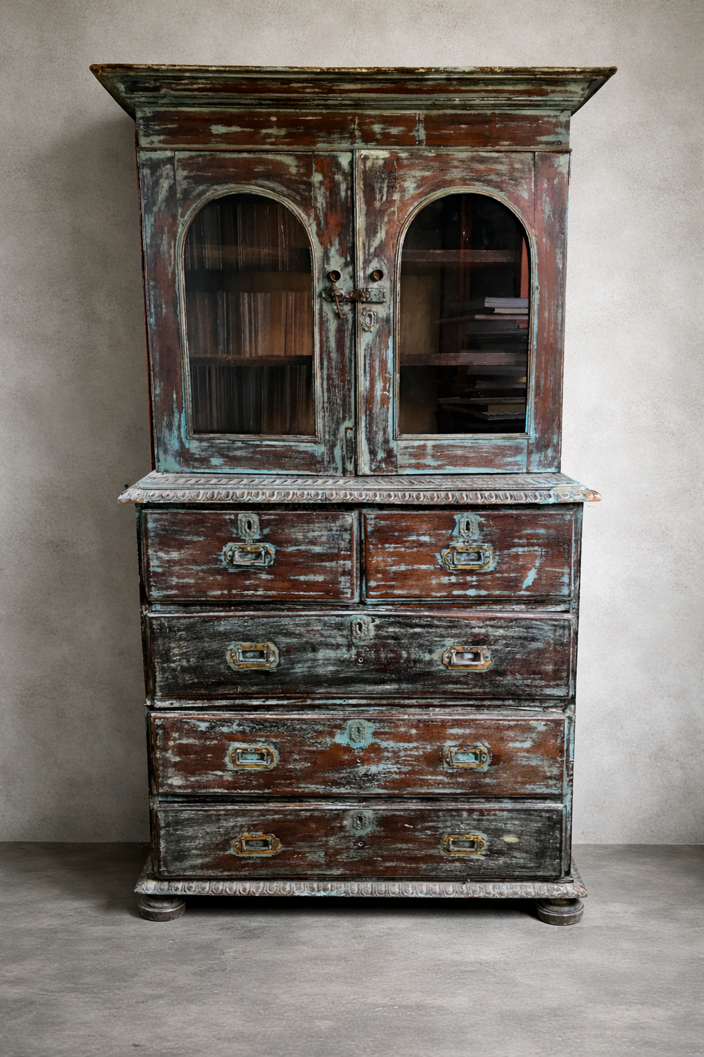 Beautiful antique Indian dresser