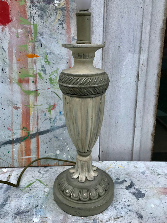 Vintage Lamp revamp - Re wired and painted in a vintage style