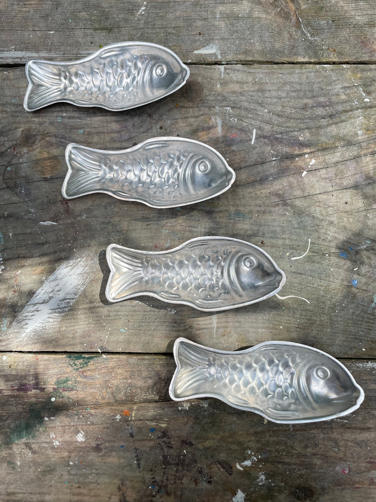 Set of 4 vintage mini Aluminium Fish Pudding / Jelly Mould.