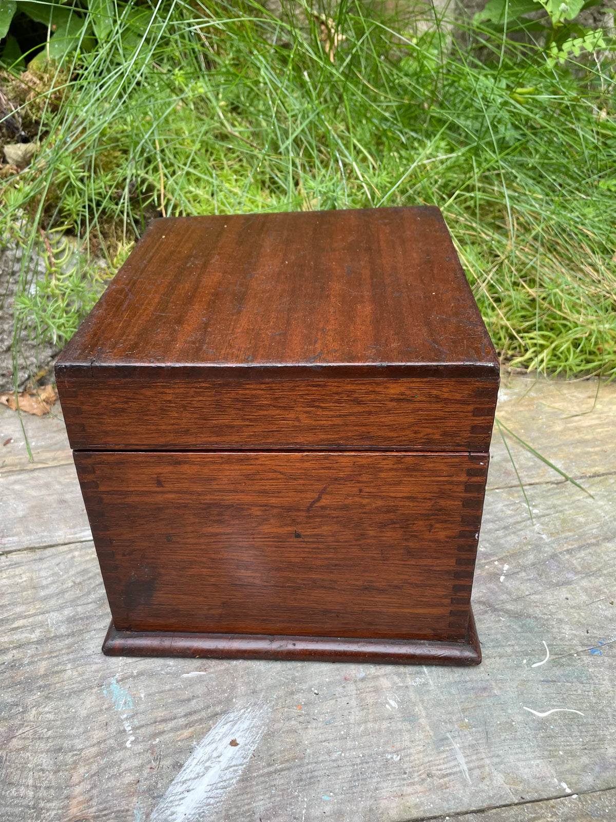 Vintage wooden keepsake box
