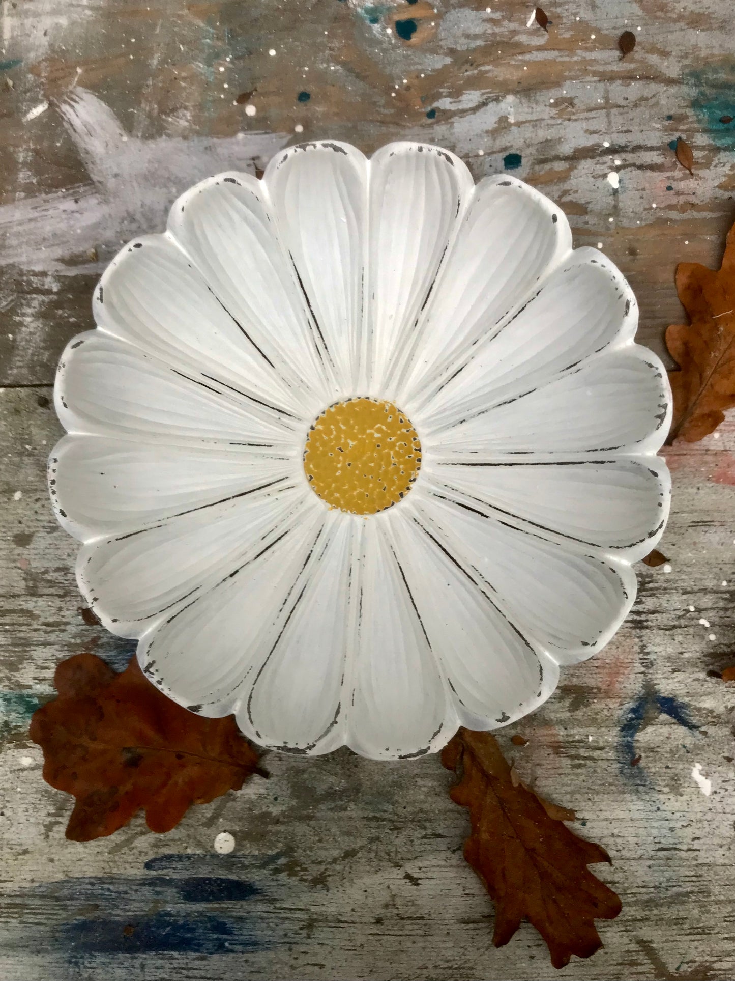 Painted vintage daisy bowl