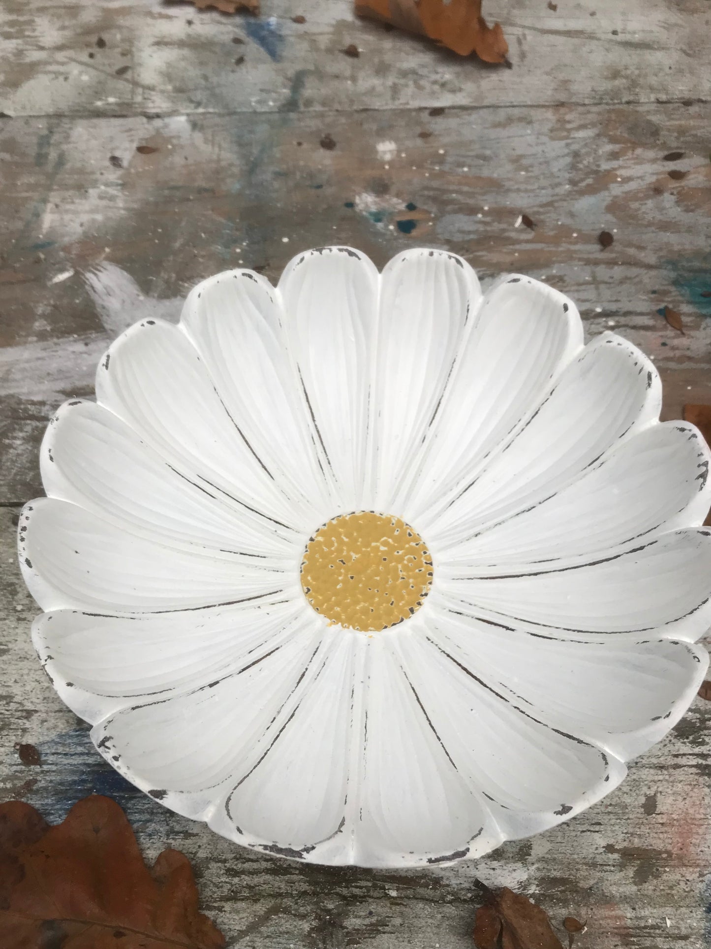 Painted vintage daisy bowl