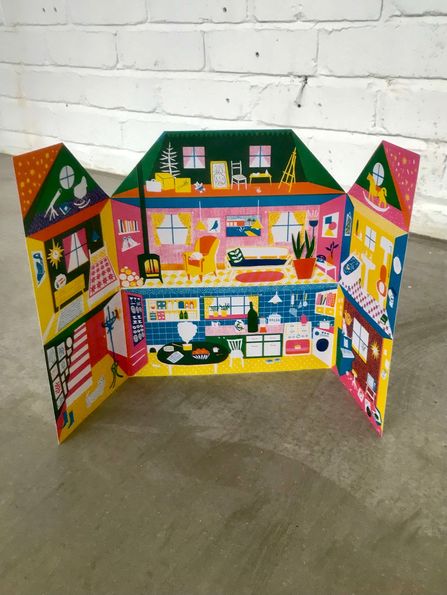 The Printed Peanut's Little Paper Doll's House toy - used