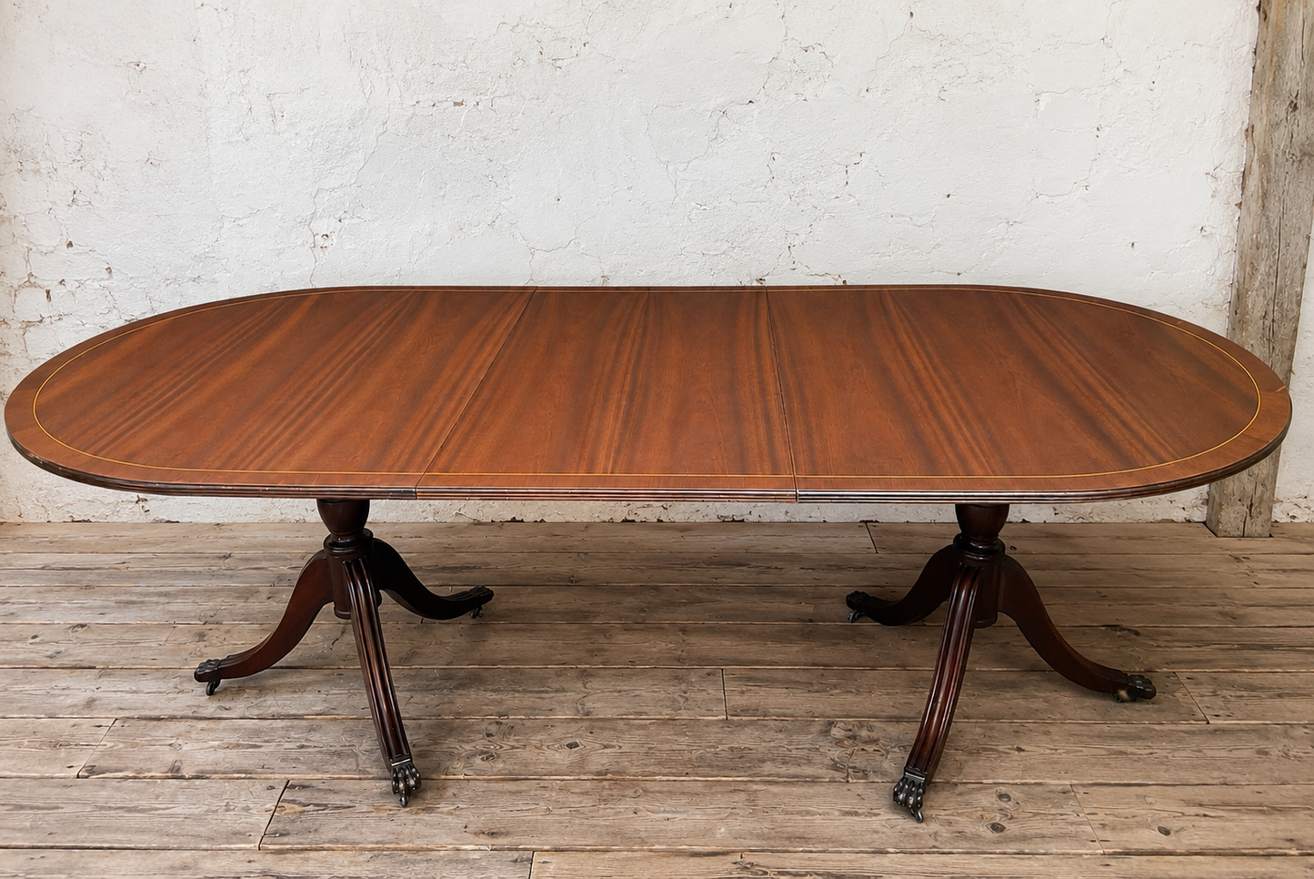 Vintage Oval extending mahogany pedestal dining table