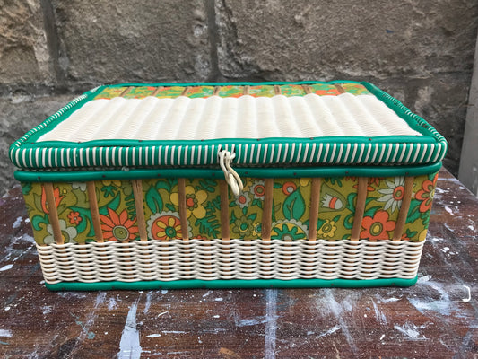 Vintage flower power sewing box in great condition