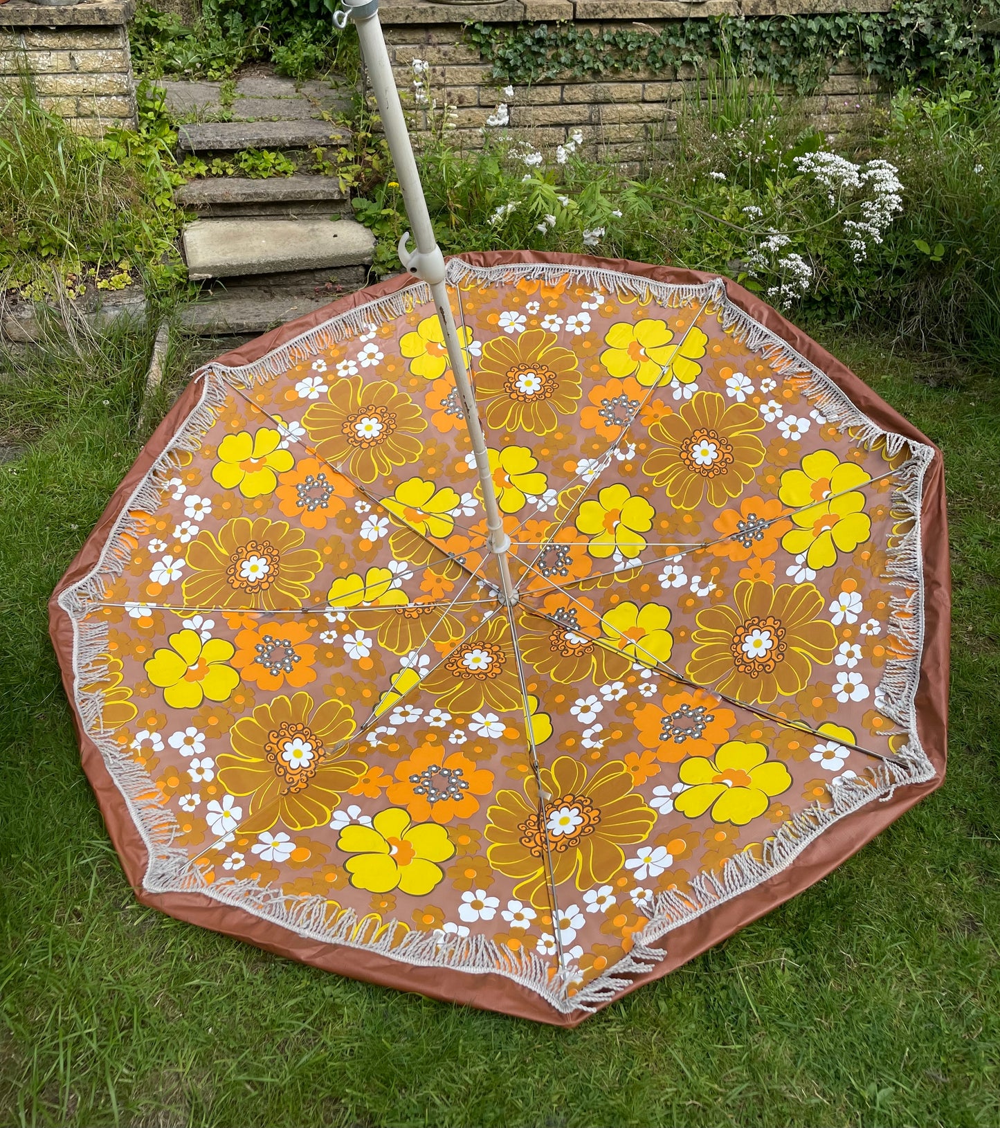 Vintage 1960's / 1970's garden parasol