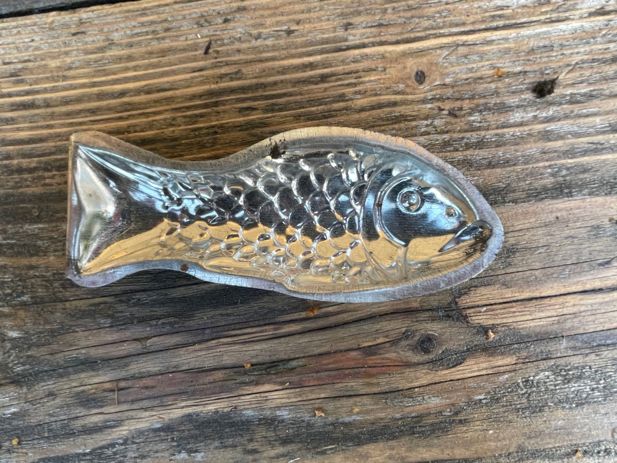 Set of 4 vintage mini Aluminium Fish Pudding / Jelly Mould.