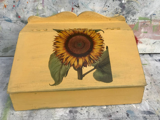 Vintage yellow sunflower box