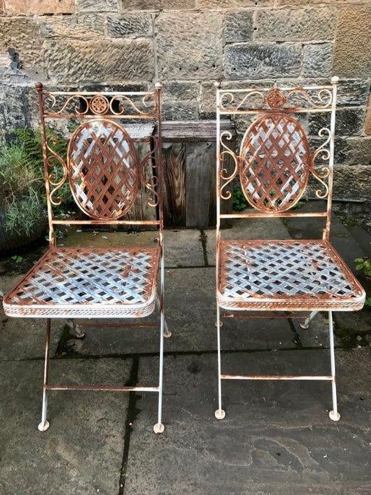Set of 2 Vintage metal garden chairs