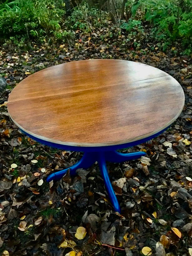 Commission for Brie - Vintage round extending  Dining Table  and 6 dining chairs