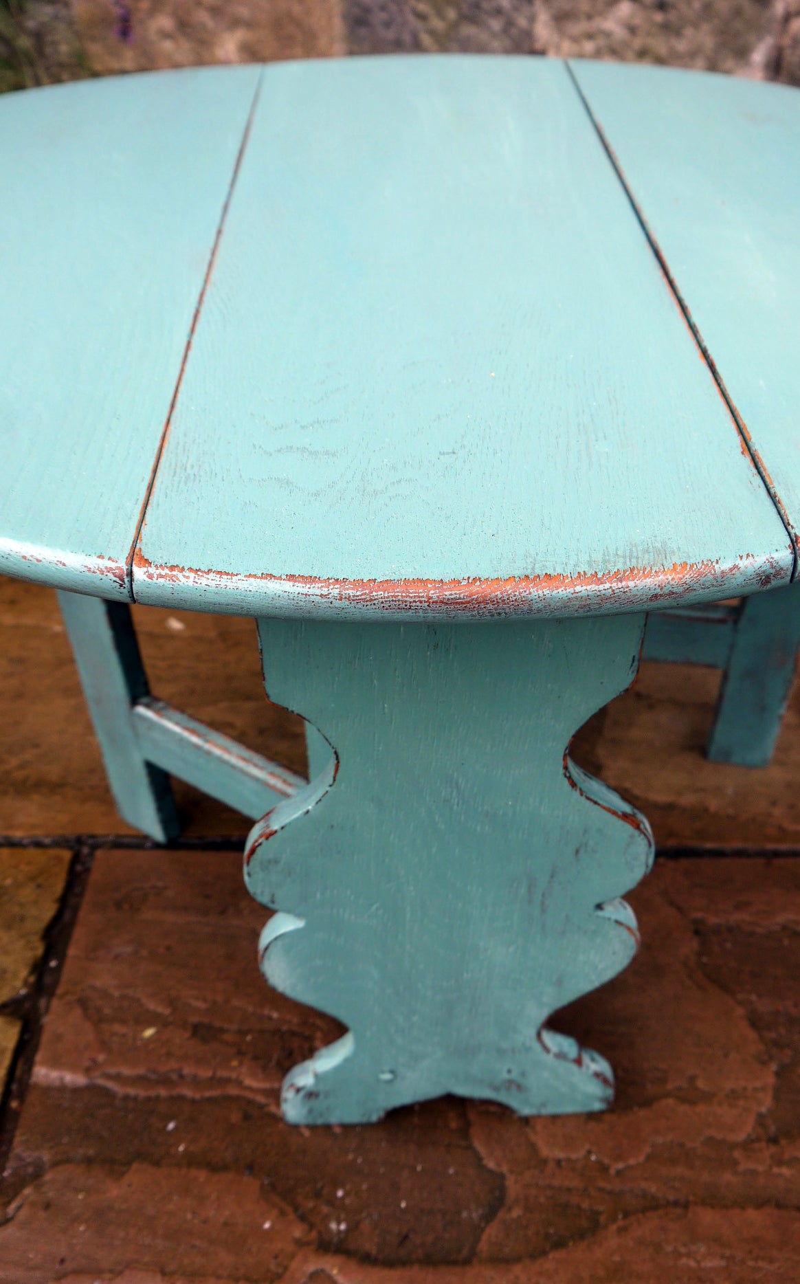 Cute little dropleaf coffee table painted in traditional milk paint Kitchen Scale