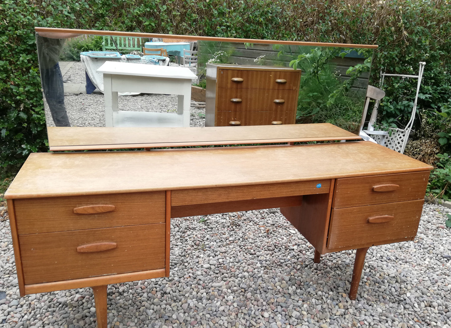 Vintage G Plan Dressing Table - to have it painted please contact me to discuss what you would like.