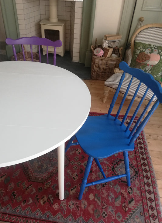 Custom Listing for Joanna Voisey Round dining table and 2 penney chairs