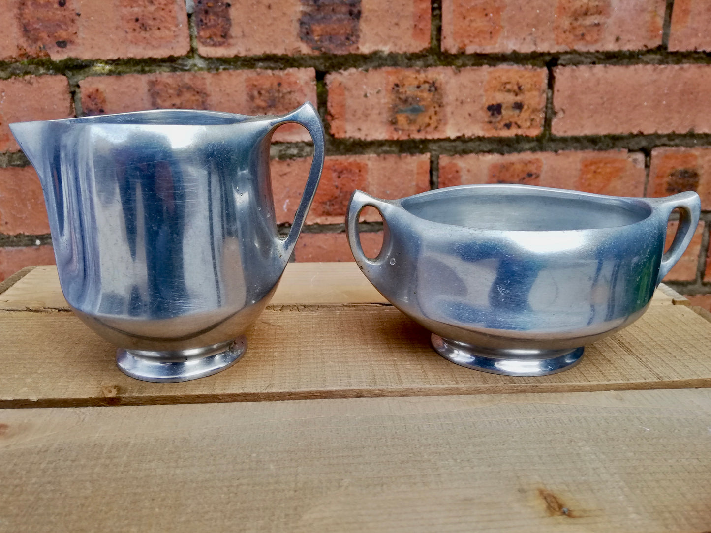 Vintage sugar bowl and milk jug creamer set