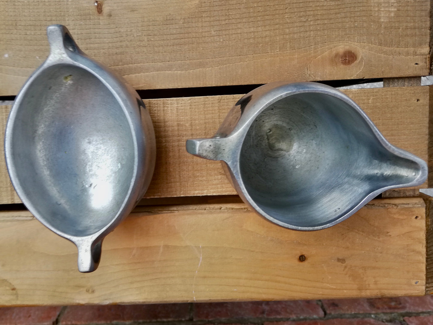 Vintage sugar bowl and milk jug creamer set