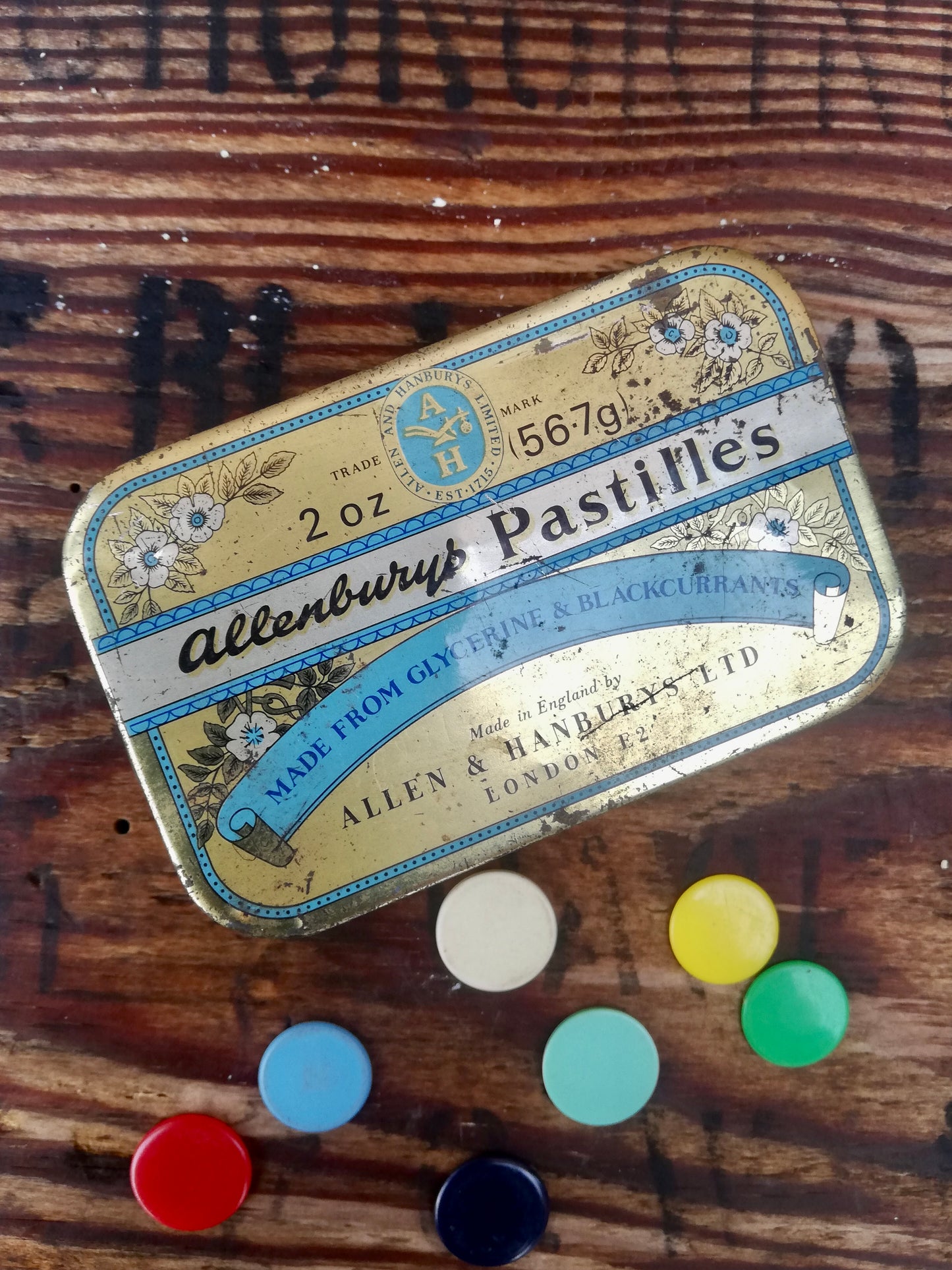 Cute little vintage sweet tin filled with tiddlywinks