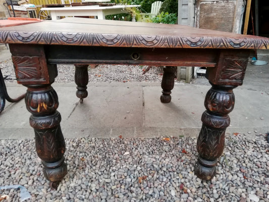 Amazing carved oak extending table  - available for painting, to have it painted please contact me to discuss what you would like.
