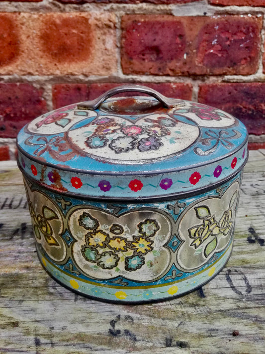 Vintage round tin