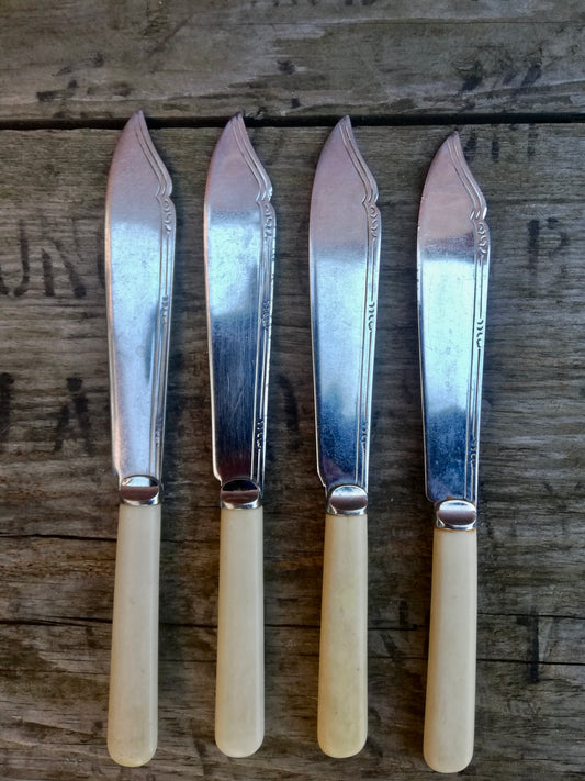 Vintage fish knifes