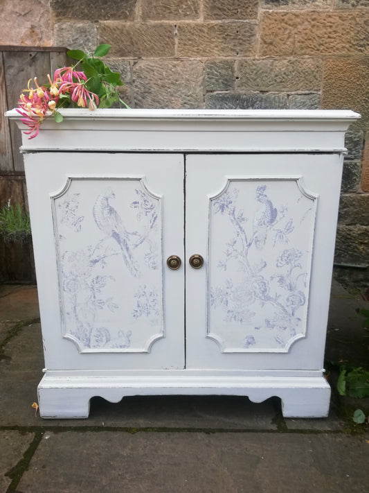 Commission for Sarah Cabinet / hifi unit / tv unit